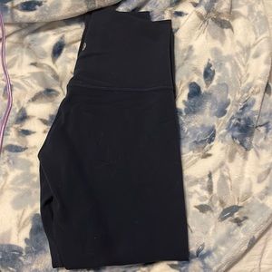 Lululemon navy blue, high rise, 26” leggings.